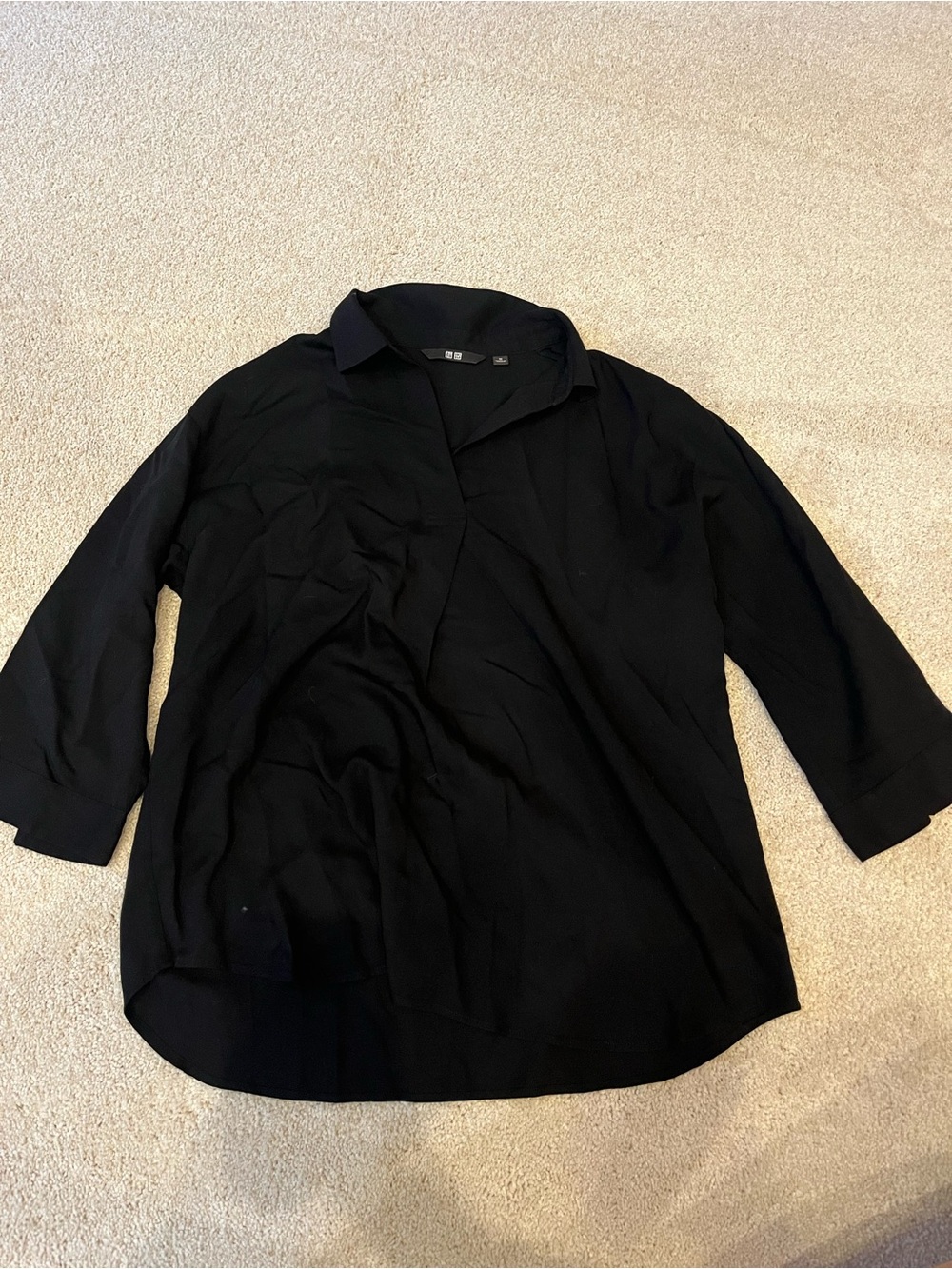 Uniqlo Black Relaxed Collared Shirt with 3/4 sleeves size M